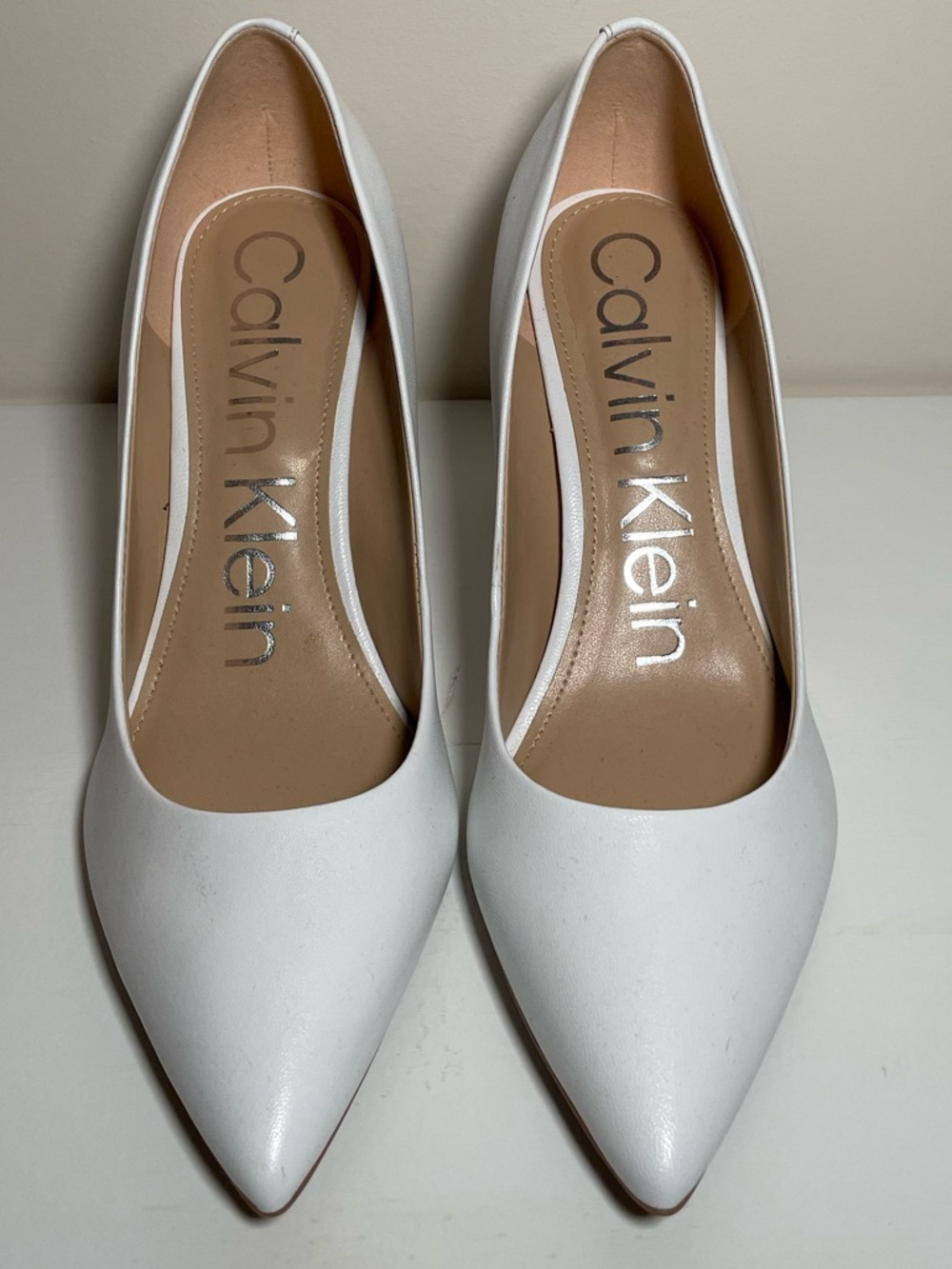 Calvin Klein Gayle Pumps in White Leather - Picture 2 of 9